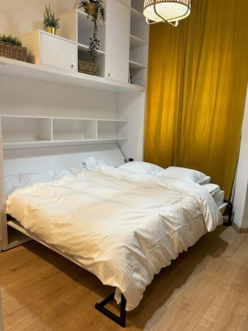 Tiny Studio Quinet Bukarest Kültér fotó